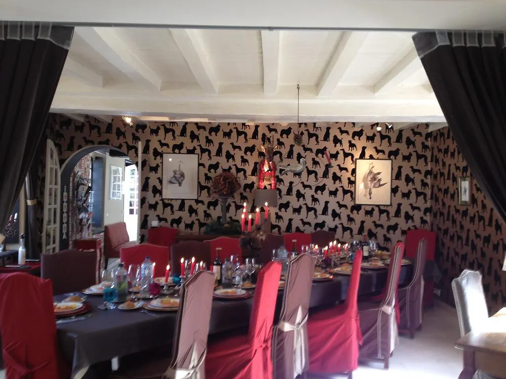 Domaine De Vesigneux Bed & Breakfast Paris